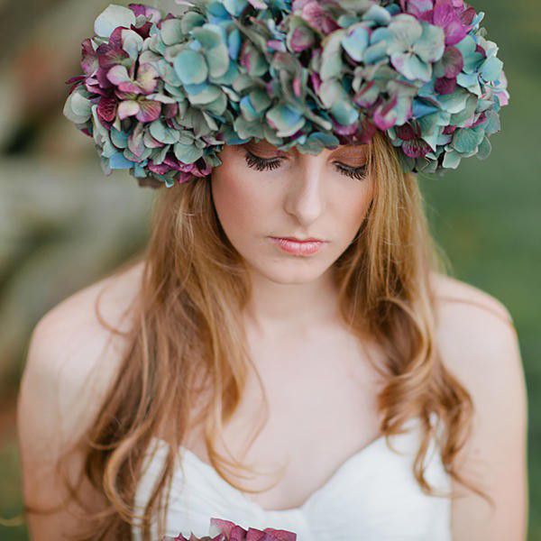 flower-crowns-floral-crowns-wedding-hairstyle-ideas-blue-and-purple-hydrangea-flower-crown