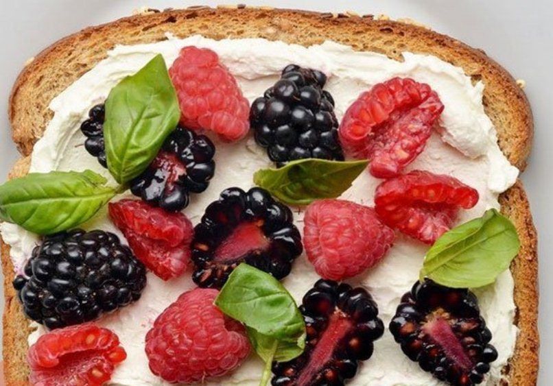 Black-raspberry-and-basil