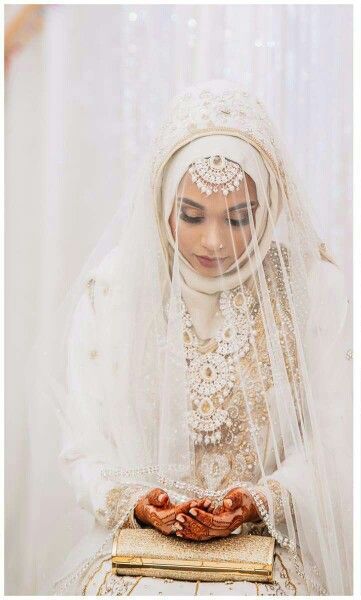 fustany-fashion-weddings-the styling tips for every bride wearing hijab on her wedding day-5_zpsykygxmmk