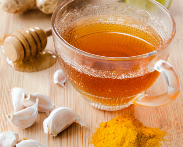 2turmeric_ginger_garlic_tea_shutterstock_-_main