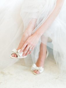 wedding-shoes-bows-bella-belle